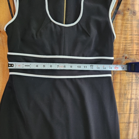 💥CALVIN KLEIN ROBE💥 - Picture 9 of 10